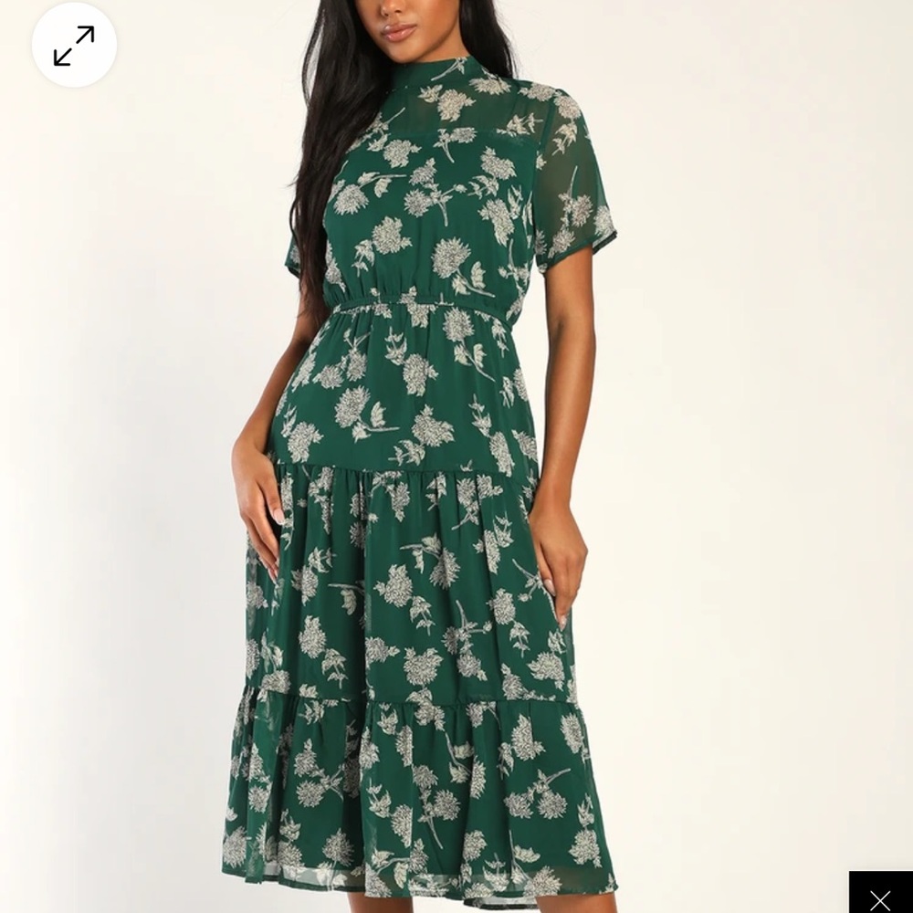 Lulu’s Dark Green Floral Print Midi Dress